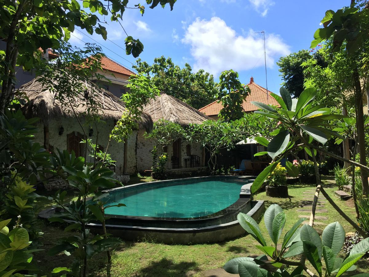 Satria Bungalow Uluwatu  Bagian luar foto